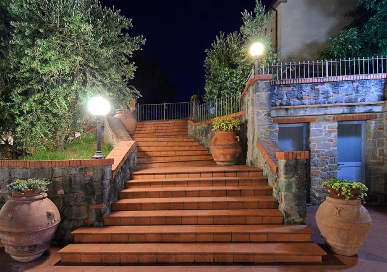 Gasthaus I Sette Borghi Massa e Cozzile Exterior foto